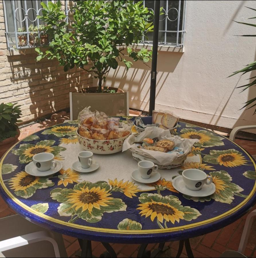 ראבנה B&B La Chicca מראה חיצוני תמונה
